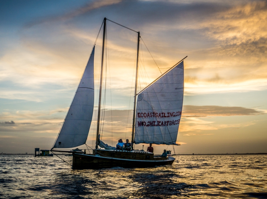 Crab Island Boat Rentals & Tours | My Crab Island